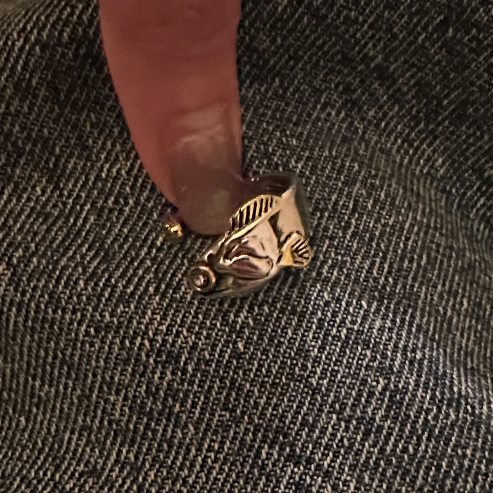 NEW!! Gold Fish Design Ring